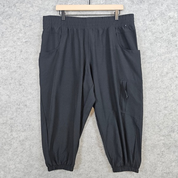 Avalanche Women's Size XL Black Outdoor Hiking Cropped Pants Athletic Pull On - Picture 1 of 11